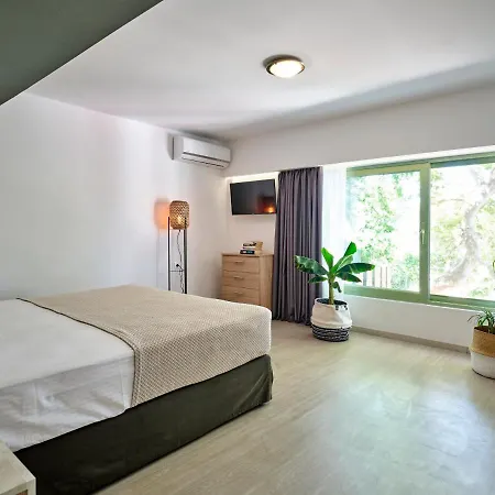 The Tree Apartment Skiathos Town Exterior photo