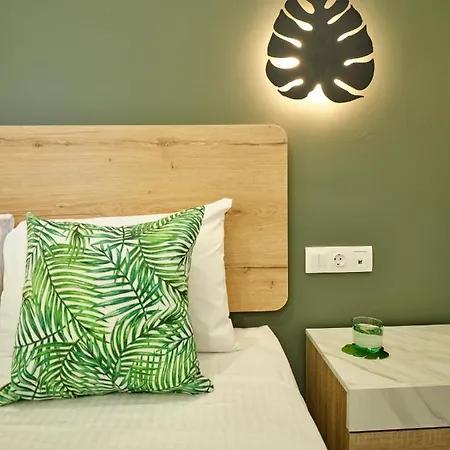 The Tree Apartment Skiathos Town Exterior photo