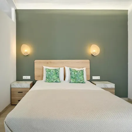 The Tree Apartment Skiathos Town Exterior photo